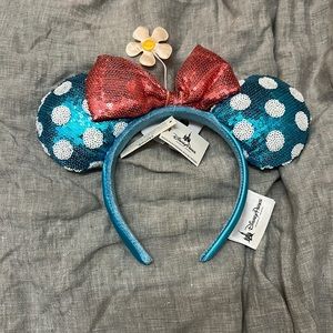 NWT Disney Parks sequin Minnie daisy ears